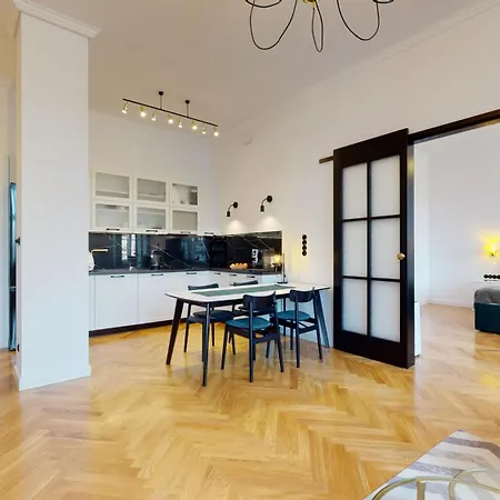 Big Modern Apart- Market Square- 6 People-view To Town Hall Breslavia