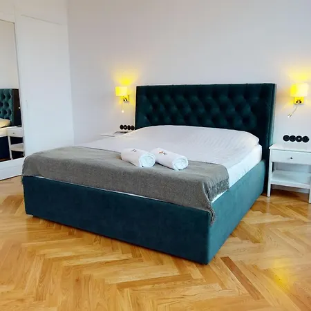 Big Modern Apart- Market Square- 6 People-view To Town Hall Breslavia